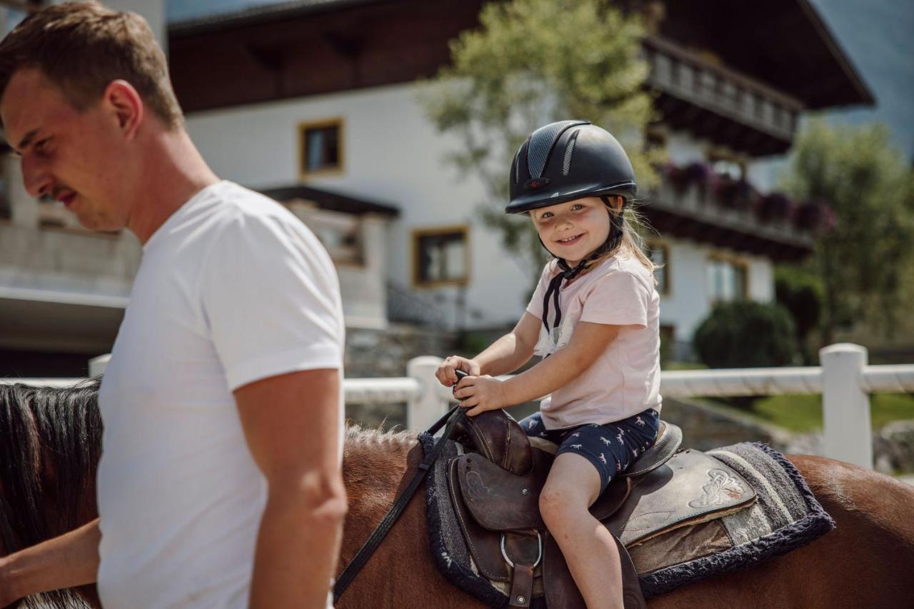 Lerchs Landhotel Sankt Johann im Pongau Exteriör bild